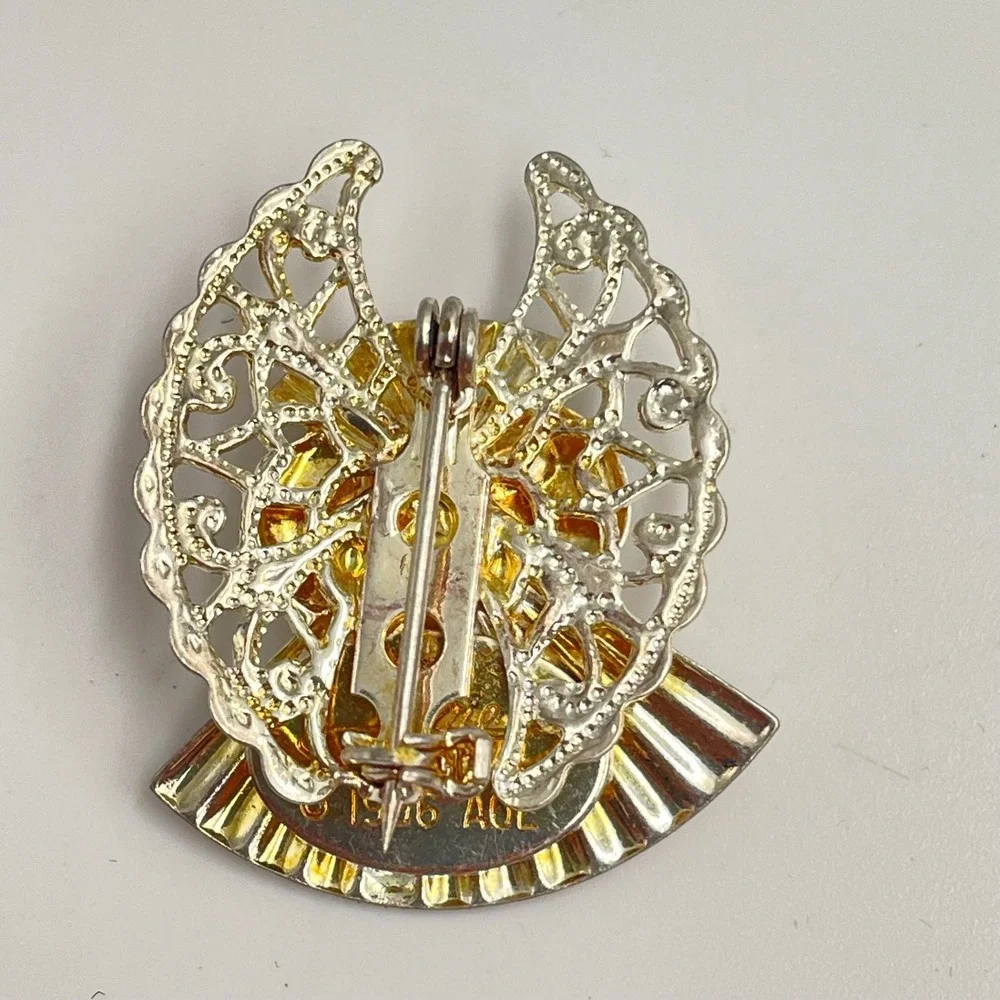 Vintage‎ 90s AOL Silver Tone Faux Pearl Filigree Wings Angel Brooch Pin Jewelry